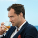 Image for article titled Jude Law's Ex-Girlfriend is Pregnant With His Fifth Baby